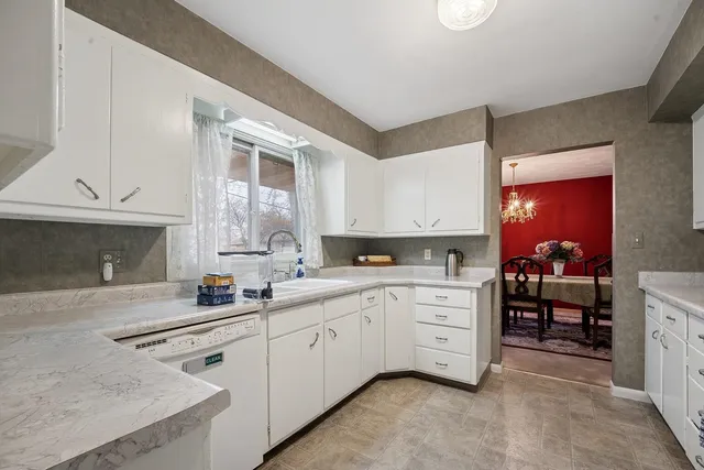 $289,900 | 1211 West Kimberly Avenue, Kimberly, WI 54136