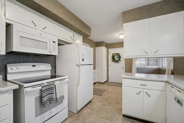 $289,900 | 1211 West Kimberly Avenue, Kimberly, WI 54136