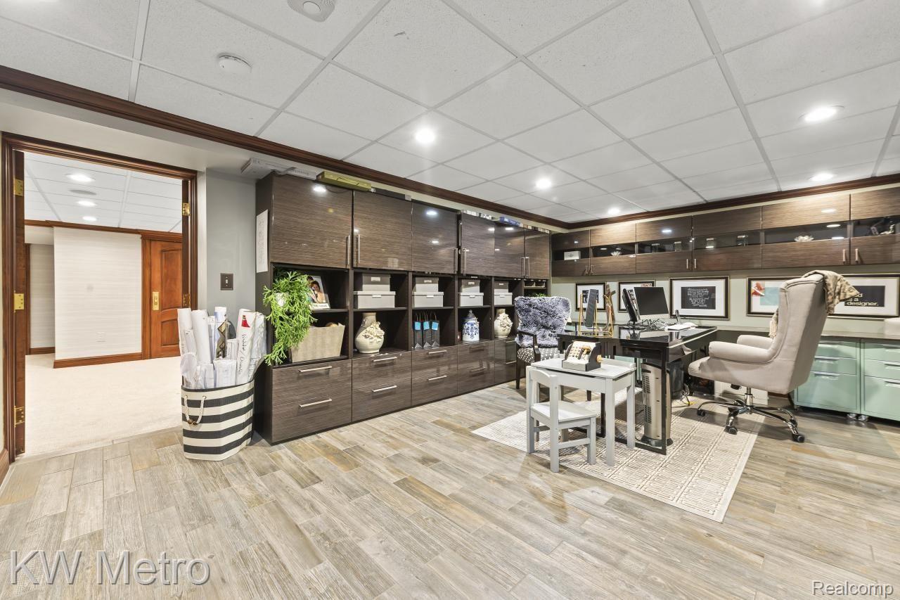 871 North Renaud Road Grosse Pointe, MI 48236 - Photo 53 of 64 Lower Level Office - All Custom Made Cabinets