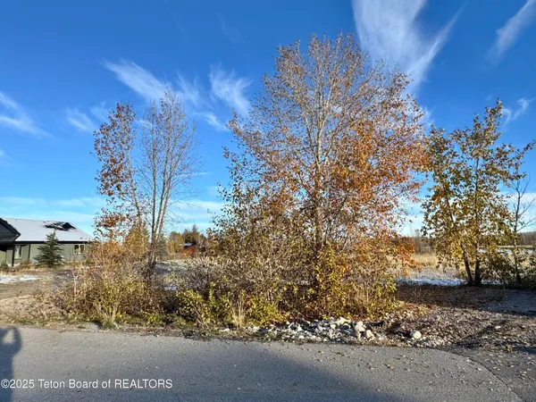 $190,000 | 190 Lakewood Road, Victor, ID 83455