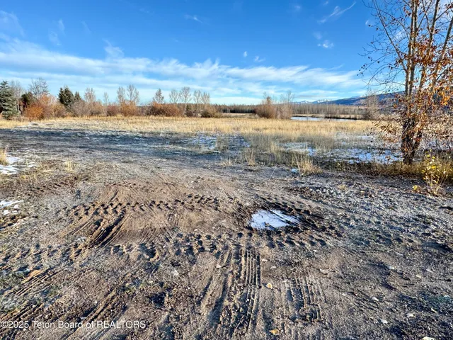 $198,999 | 190 Lakewood Road, Victor, ID 83455