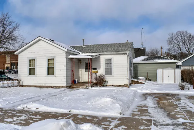 $115,000 | 476 West 8th Street, Winona, MN 55987