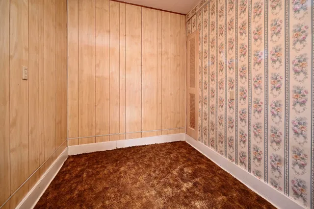 $115,000 | 476 West 8th Street, Winona, MN 55987