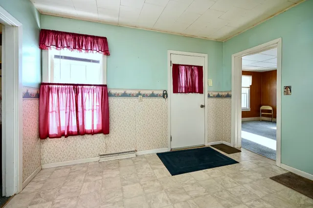 $115,000 | 476 West 8th Street, Winona, MN 55987