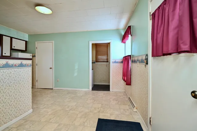 $115,000 | 476 West 8th Street, Winona, MN 55987