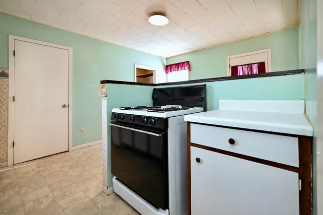 $115,000 | 476 West 8th Street, Winona, MN 55987