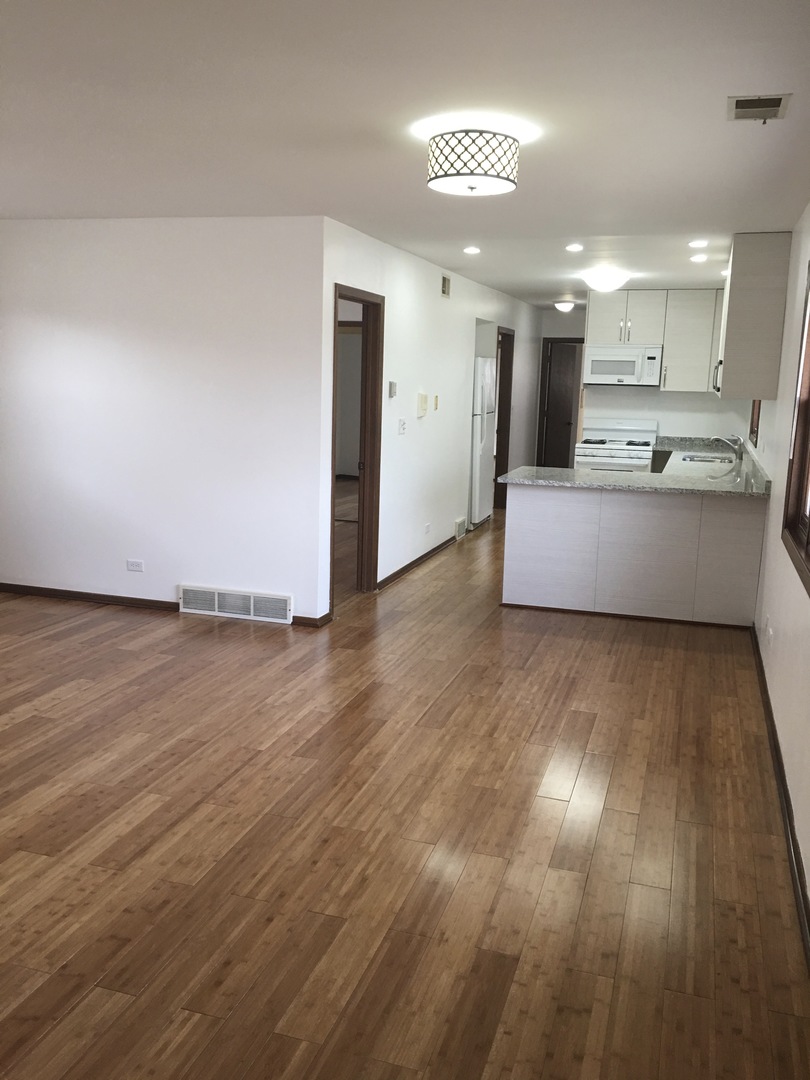7917 Cermak Road North Riverside, IL 60546 - Photo 3 of 8