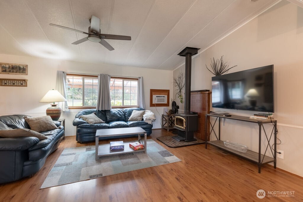 1393 Bogachiel Way Forks, WA 98331 - Photo 5 of 39