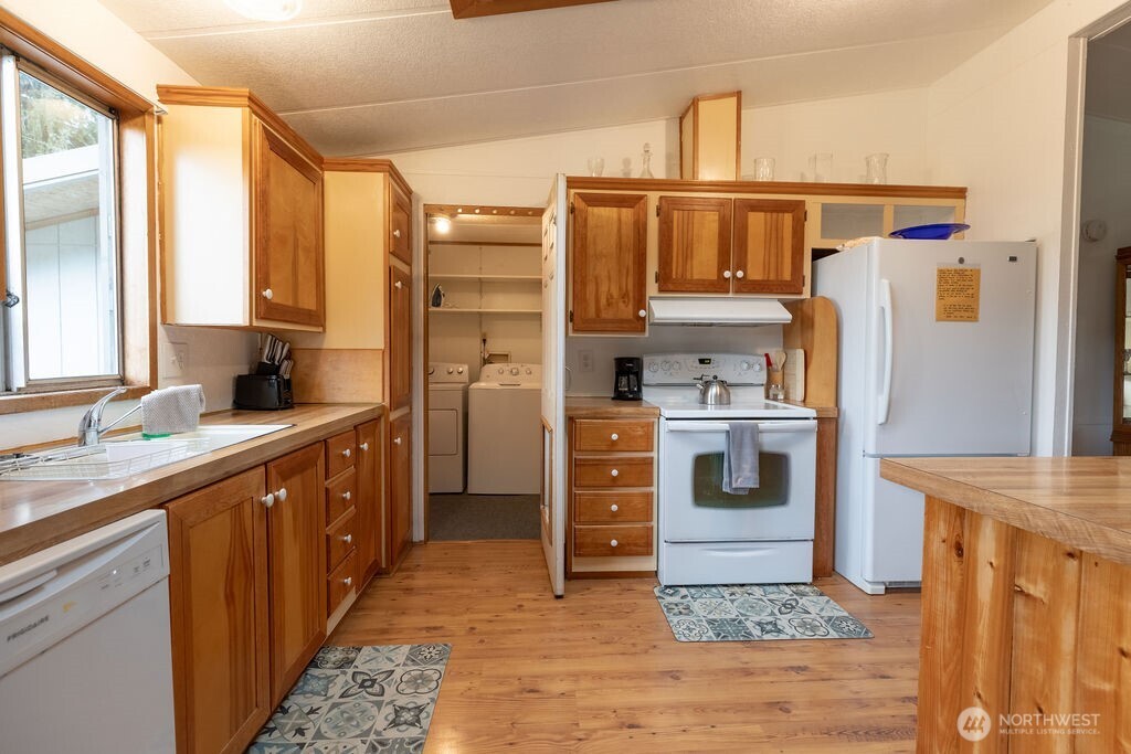 1393 Bogachiel Way Forks, WA 98331 - Photo 6 of 39