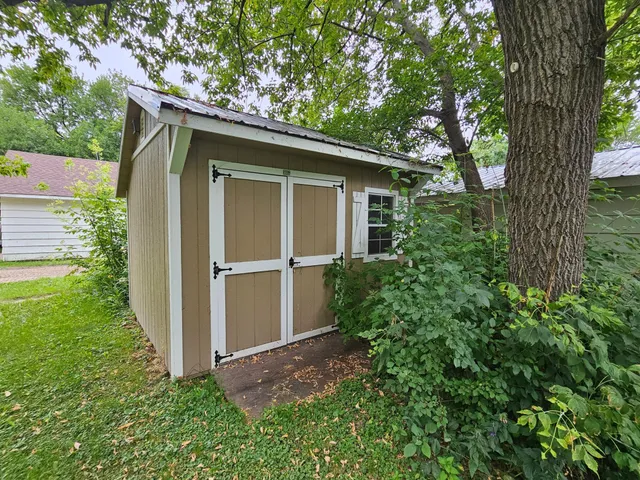 $79,900 | 111 Markley Avenue South, Thief River Falls, MN 56701