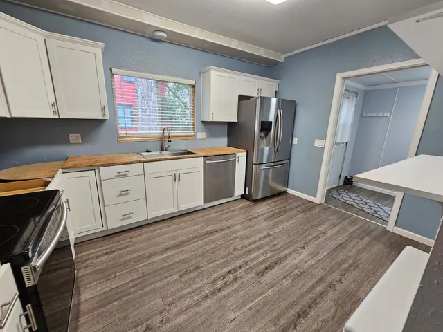 $79,900 | 111 Markley Avenue South, Thief River Falls, MN 56701