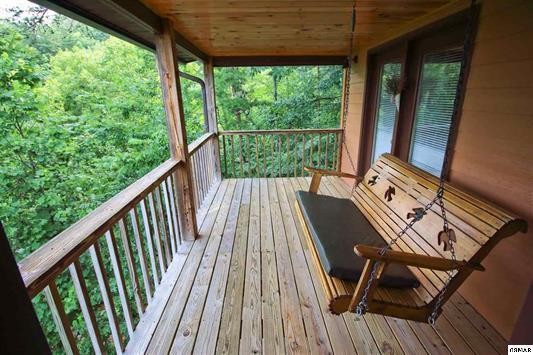 1045 Bryan View Road Sevierville, TN 37862 - Photo 13 of 21 Gallery Image 13