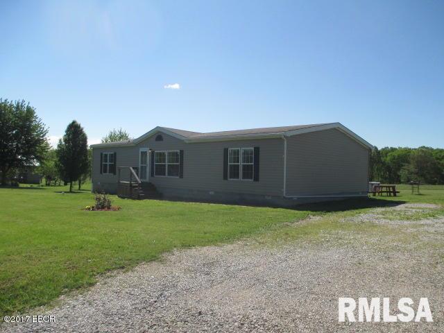 12817 East Baseline Road Dix, IL 62830 - Photo 3 of 50