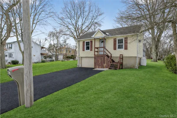 $2,800 | Undisclosed Address, Wyandanch, NY 11798