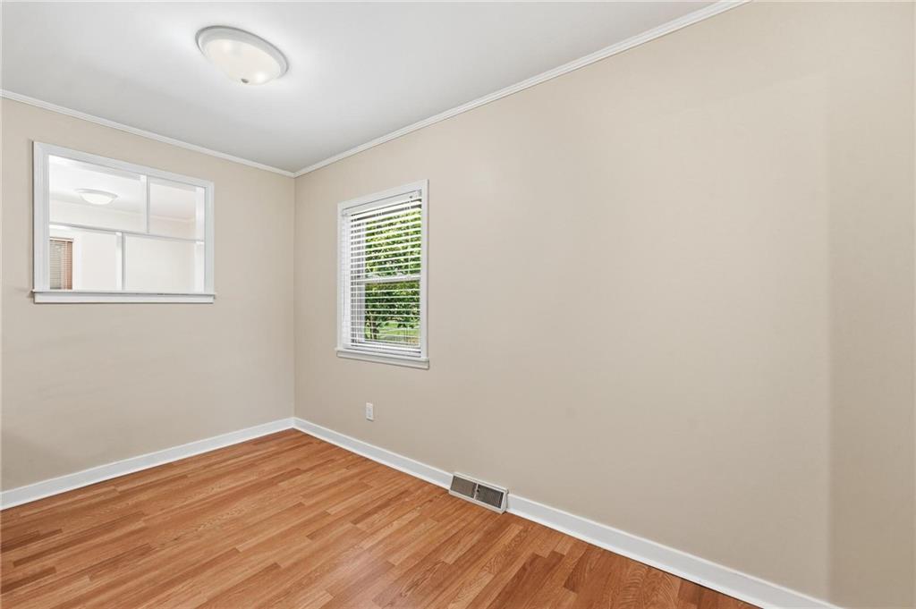 2012 South Ralston Avenue Independence, MO 64052 - Photo 9 of 37