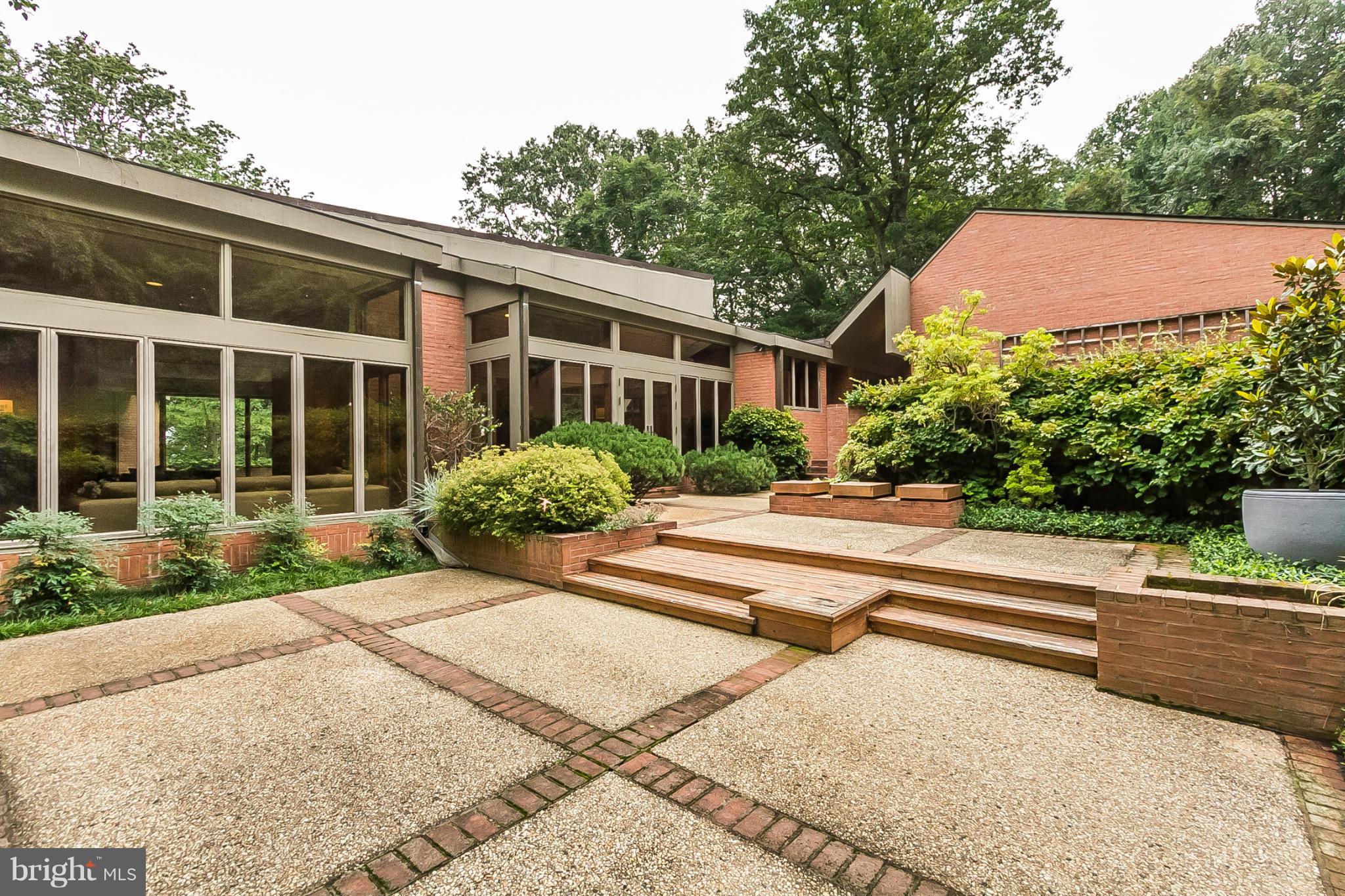3206 Caves Road Owings Mills, MD 21117 - Photo 4 of 30 Front Patio Courtyard