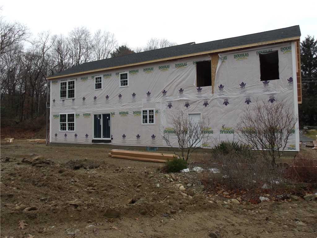 79 Wilbur Road Lincoln, RI 02865 - Photo 2 of 10