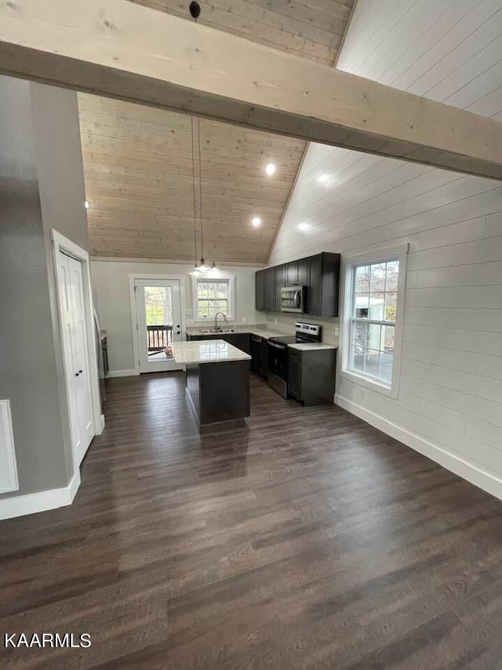 9091 Faix Road Byrdstown, TN 38549 - Photo 16 of 40 265119370_4775448702549801_3458717263536