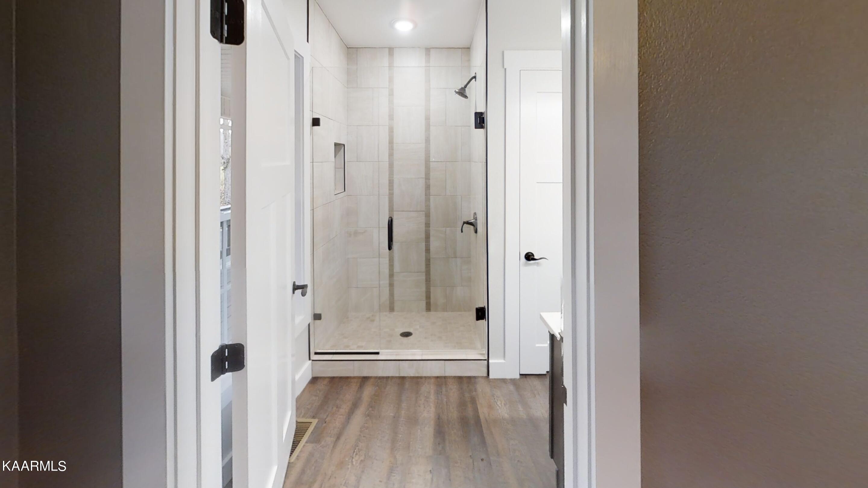 9091 Faix Road Byrdstown, TN 38549 - Photo 25 of 40 Faix-Rd-Bathroom