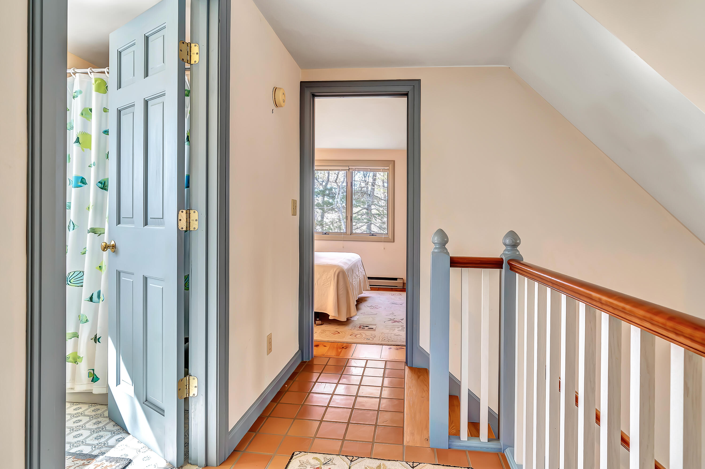 264 Parsons Point Road Edgecomb, ME 04556 - Photo 77 of 84 Hallway
