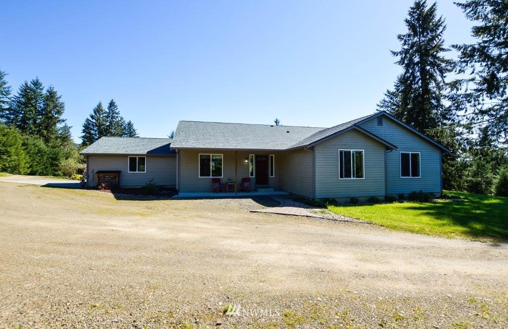 1350 Mountain View Road Kalama, WA 98625 - Photo 1 of 24 Gallery Image 1