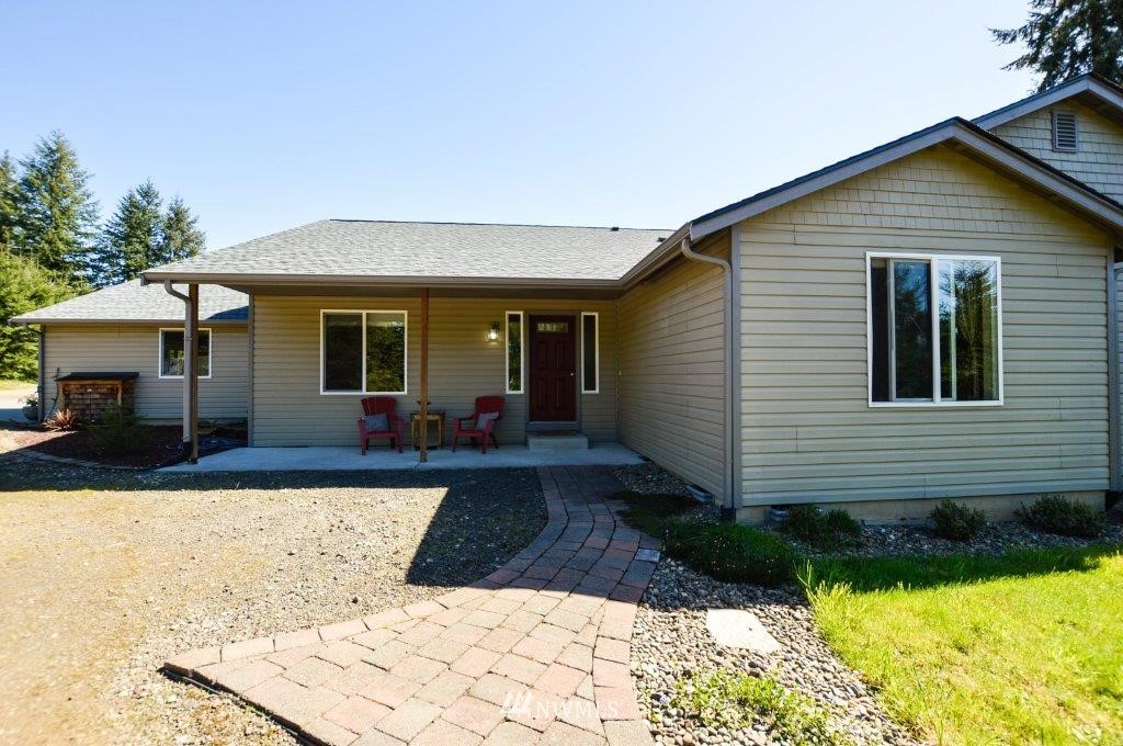 1350 Mountain View Road Kalama, WA 98625 - Photo 2 of 24 Gallery Image 2
