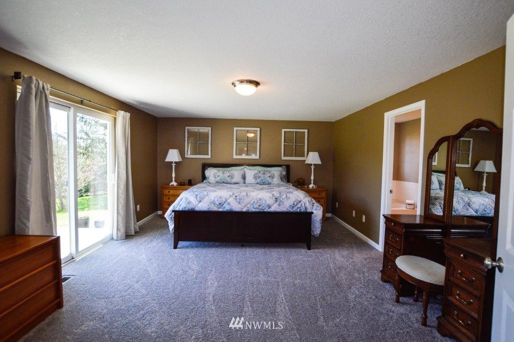 1350 Mountain View Road Kalama, WA 98625 - Photo 12 of 24 Gallery Image 12