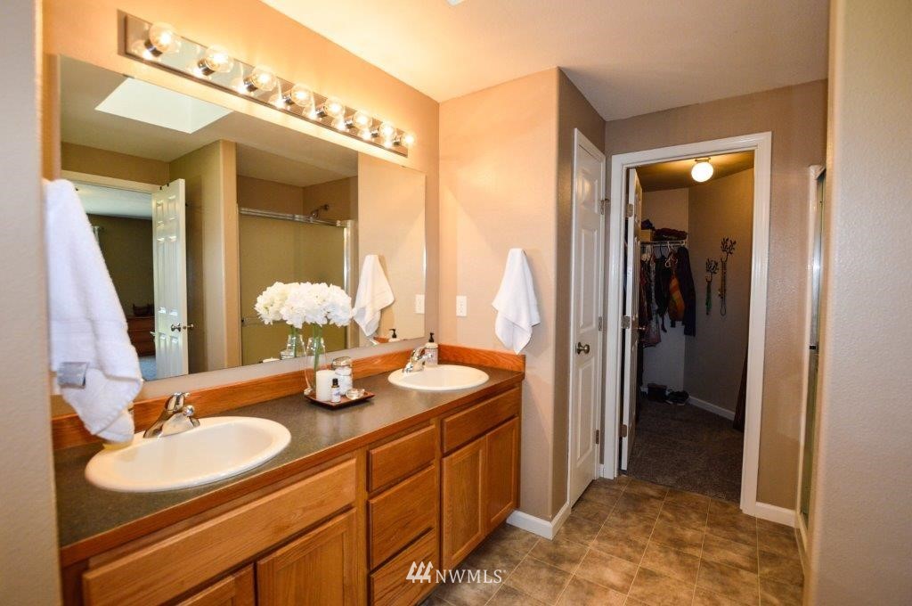 1350 Mountain View Road Kalama, WA 98625 - Photo 15 of 24 Gallery Image 15