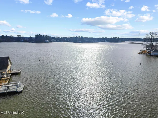 $898,499 | 102 Northshore Point, Madison, MS 39110