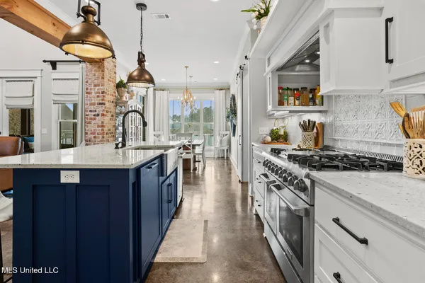 $898,499 | 102 Northshore Point, Madison, MS 39110