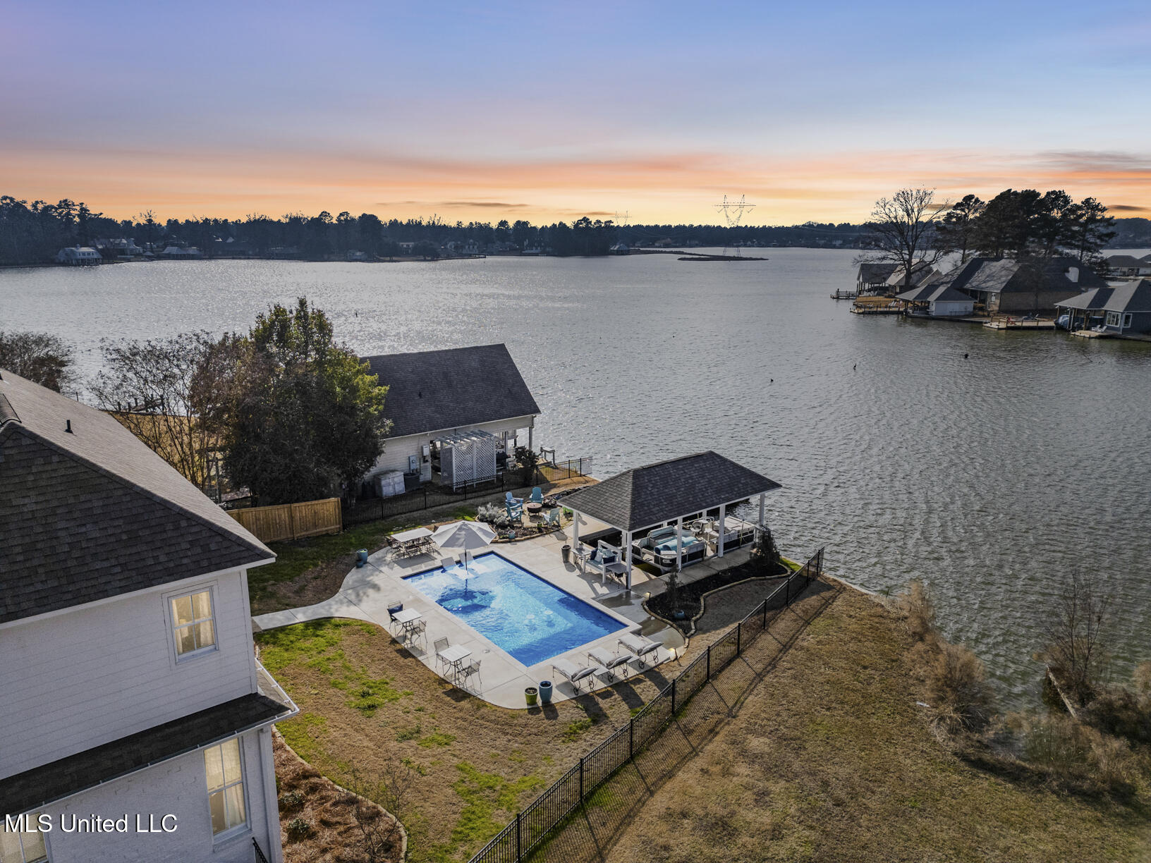 102 Northshore Point Madison, MS 39110 - Photo 45 of 72 102 Northshore Pte drone-4