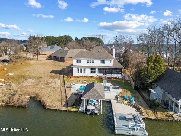 $898,499 | 102 Northshore Point, Madison, MS 39110