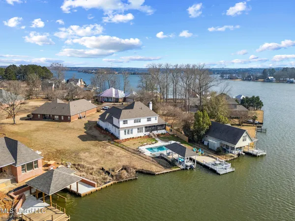 $898,499 | 102 Northshore Point, Madison, MS 39110