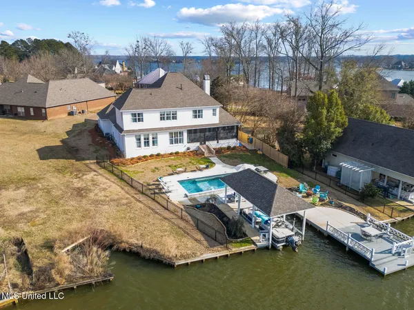 $898,499 | 102 Northshore Point, Madison, MS 39110