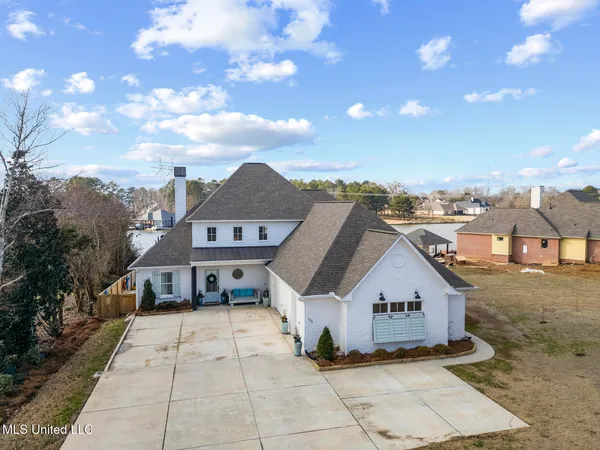 $898,499 | 102 Northshore Point, Madison, MS 39110