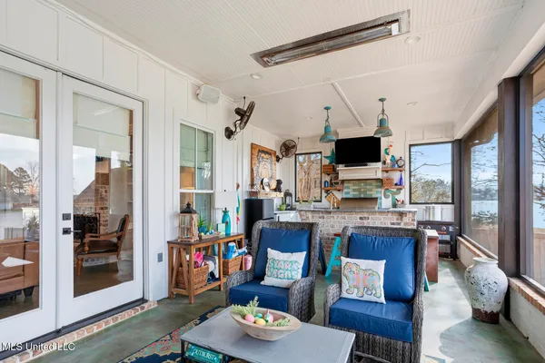 $898,499 | 102 Northshore Point, Madison, MS 39110