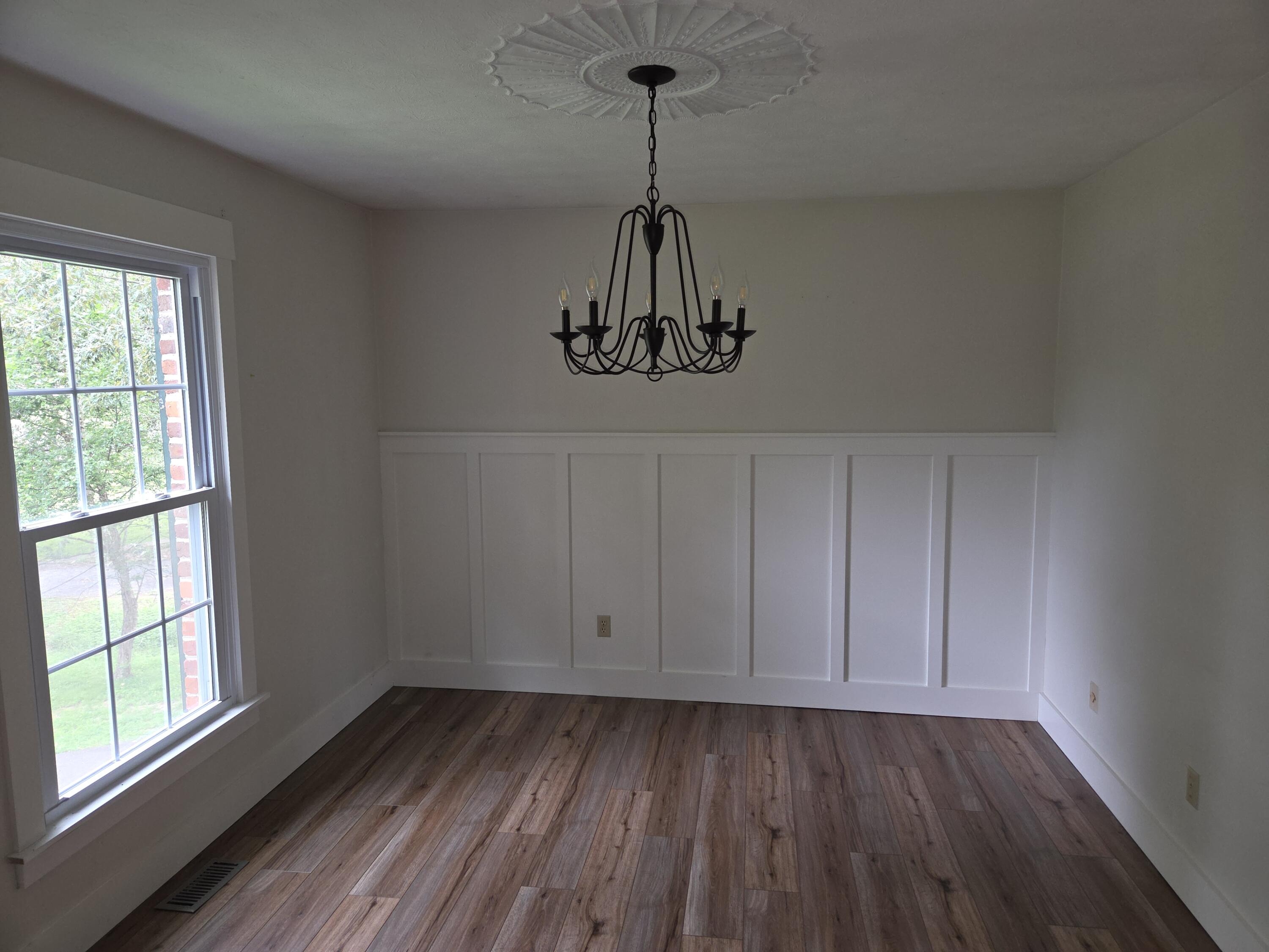 130 Rue Thierry Drive Paducah, KY 42001 - Photo 5 of 18 Dining Room