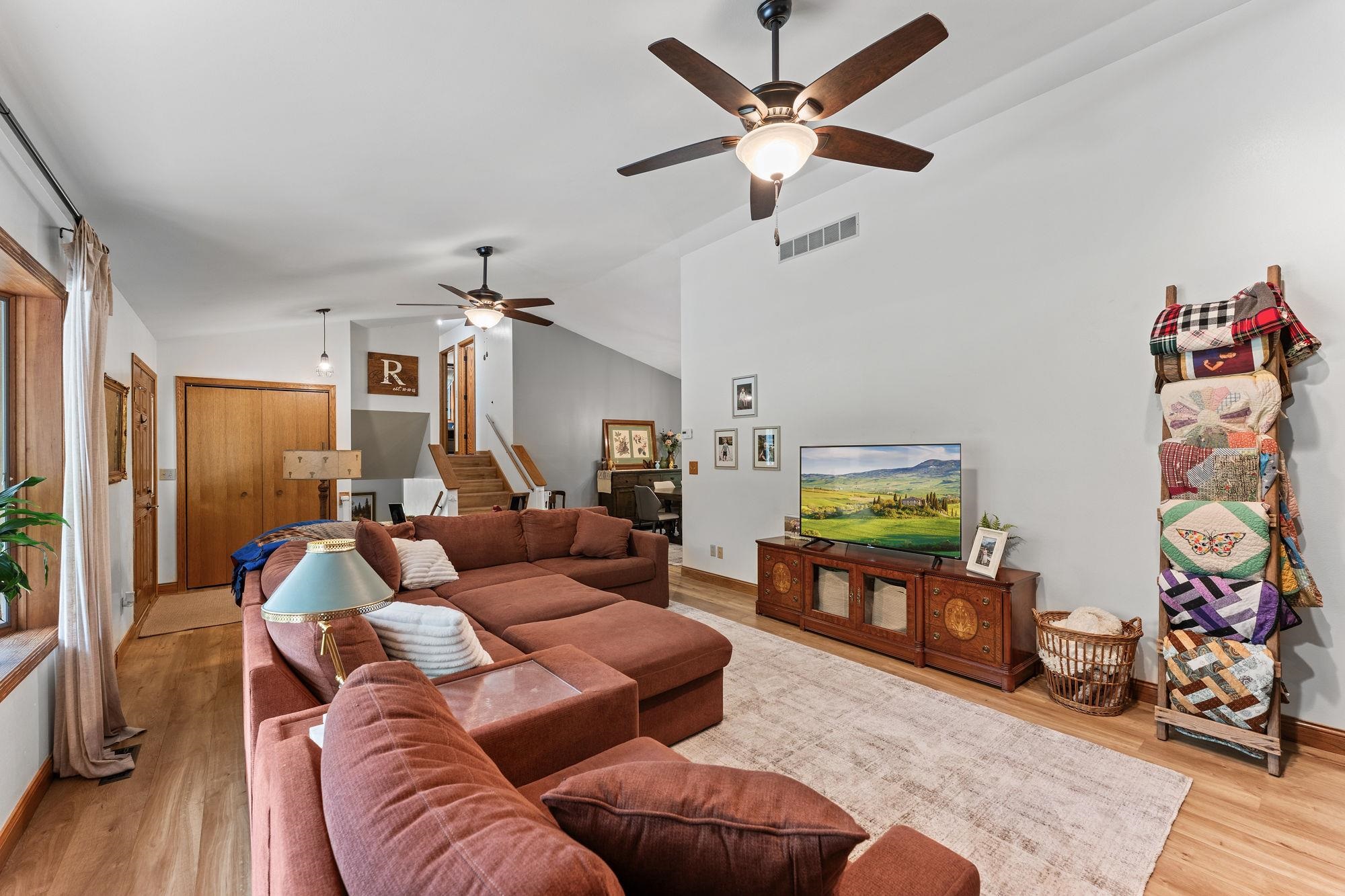 S2480 Meadowview Road Reedsburg, WI 53959 - Photo 17 of 69 Gallery Image 17