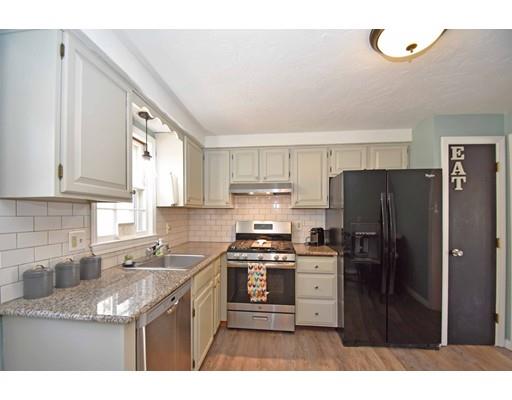 52 Valentine Road Northborough, MA 01532 - Photo 5 of 19 Gallery Image 5