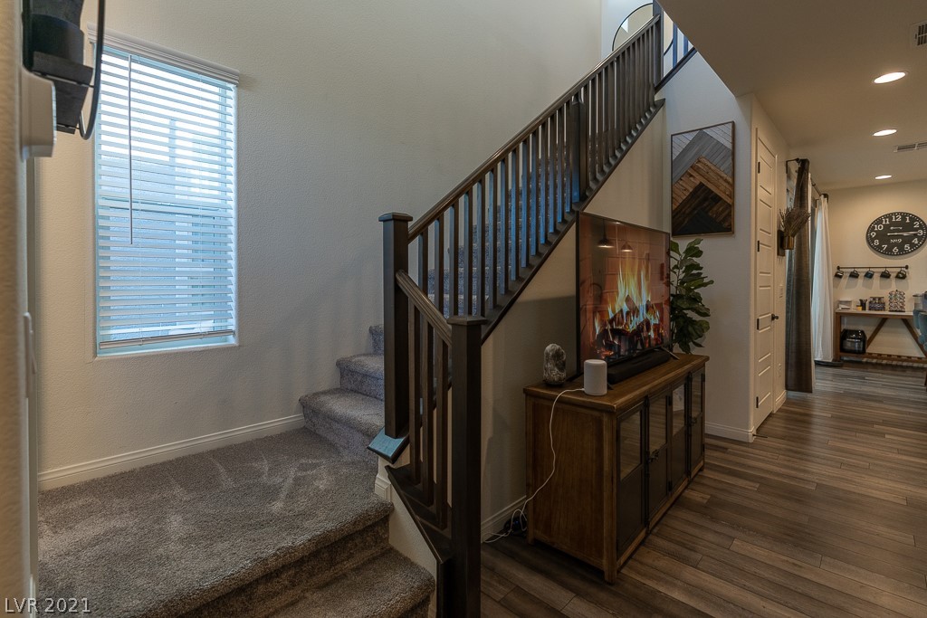 825 East Sunset Road Henderson, NV 89011 - Photo 12 of 39 Gallery Image 12