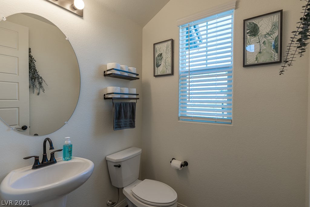 825 East Sunset Road Henderson, NV 89011 - Photo 14 of 39 Gallery Image 14
