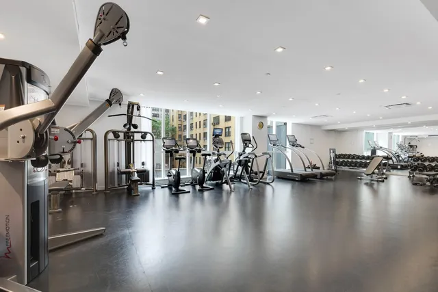 $1,199,000 | 325 Lexington Avenue, Unit 11B | Murray Hill