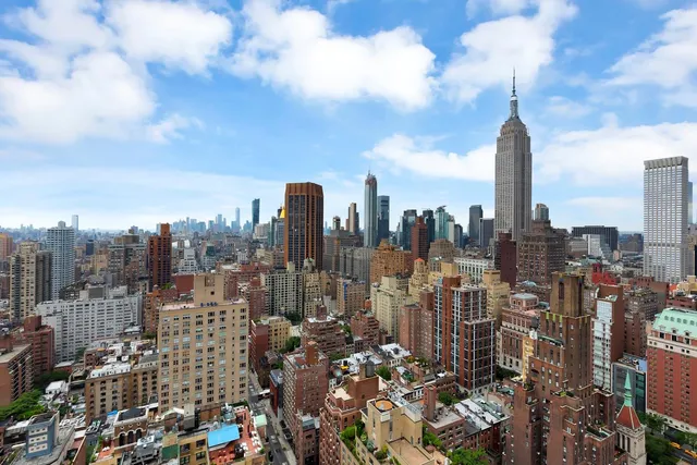$1,199,000 | 325 Lexington Avenue, Unit 11B | Murray Hill