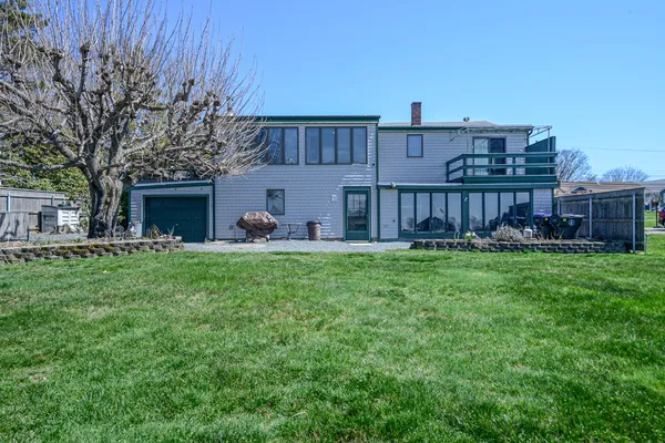 $625,000 | 303 Middle Road, Portsmouth, RI 02871