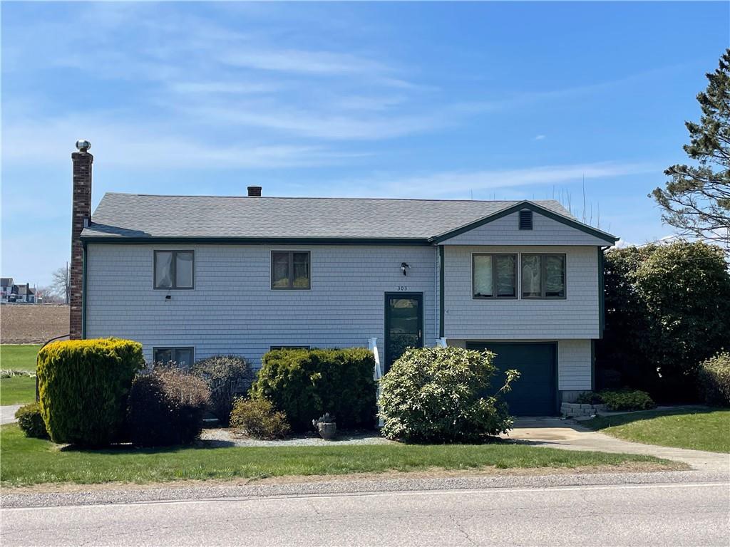 303 Middle Road Portsmouth, RI 02871 - Photo 2 of 31