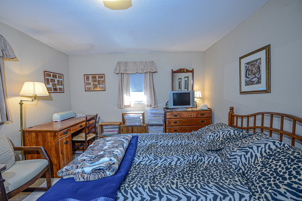 303 Middle Road Portsmouth, RI 02871 - Photo 22 of 31