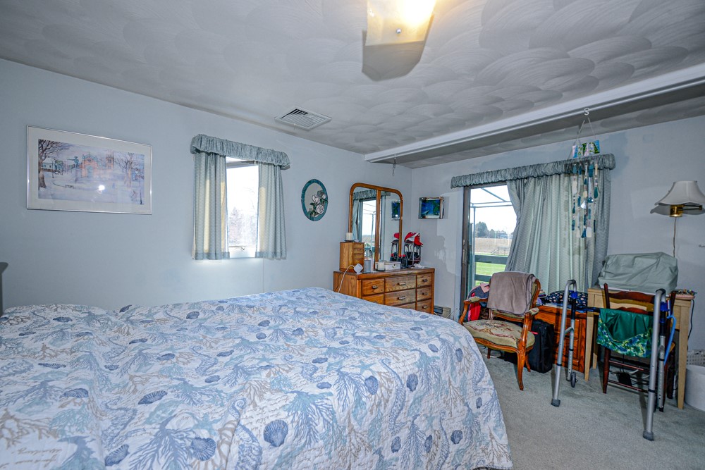 303 Middle Road Portsmouth, RI 02871 - Photo 24 of 31