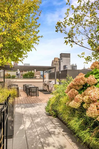 $2,825,000 | 450 Washington Street, Unit 522 | TriBeCa