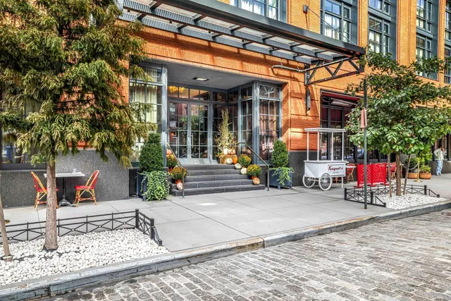 $2,825,000 | 450 Washington Street, Unit 522 | TriBeCa