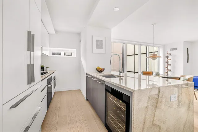 $2,825,000 | 450 Washington Street, Unit 522 | TriBeCa